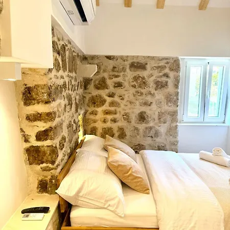 Little House 아파트 *
